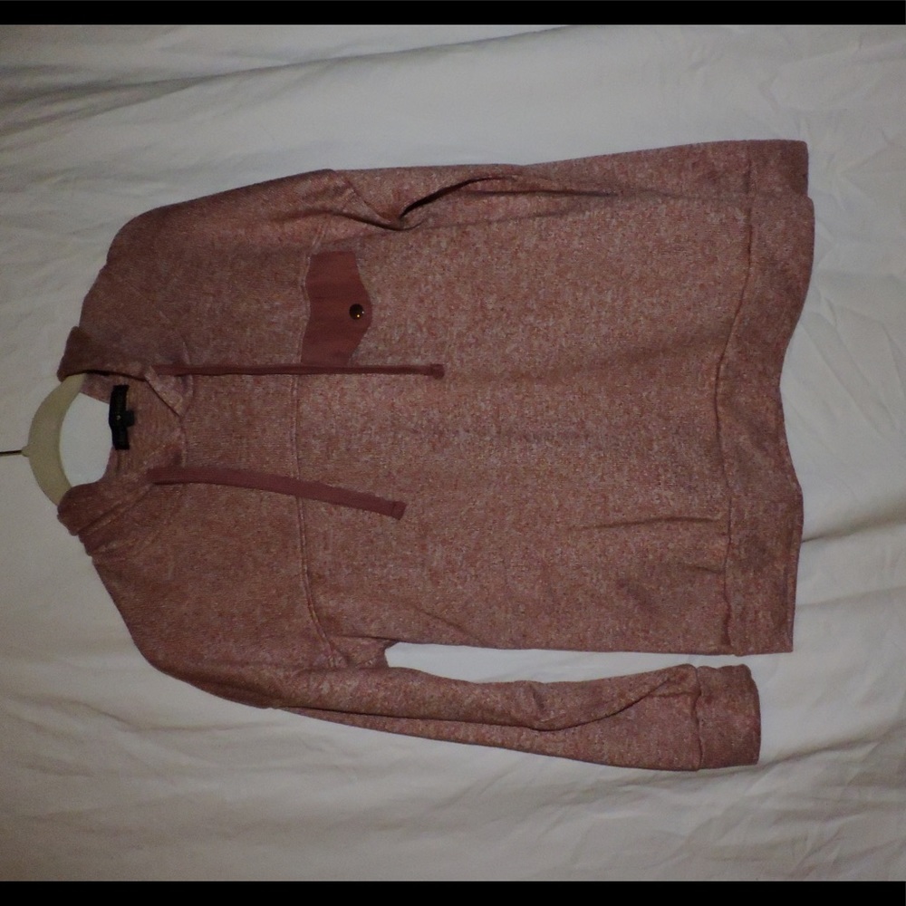 Derek heart pull over, size L, pink colors